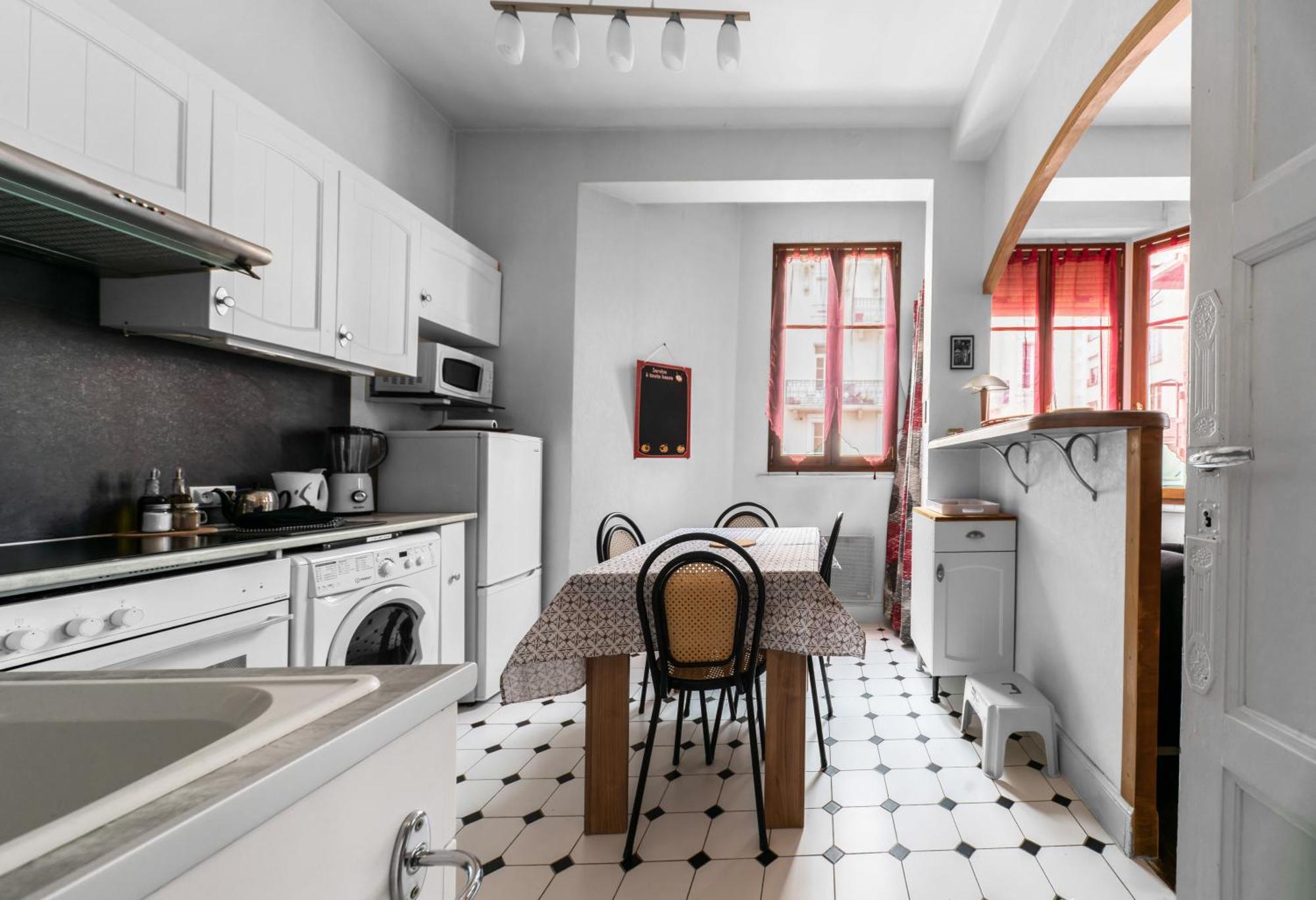 Le Lasteyras - Appartement Charmant En Centre Ville Vichy Zewnętrze zdjęcie