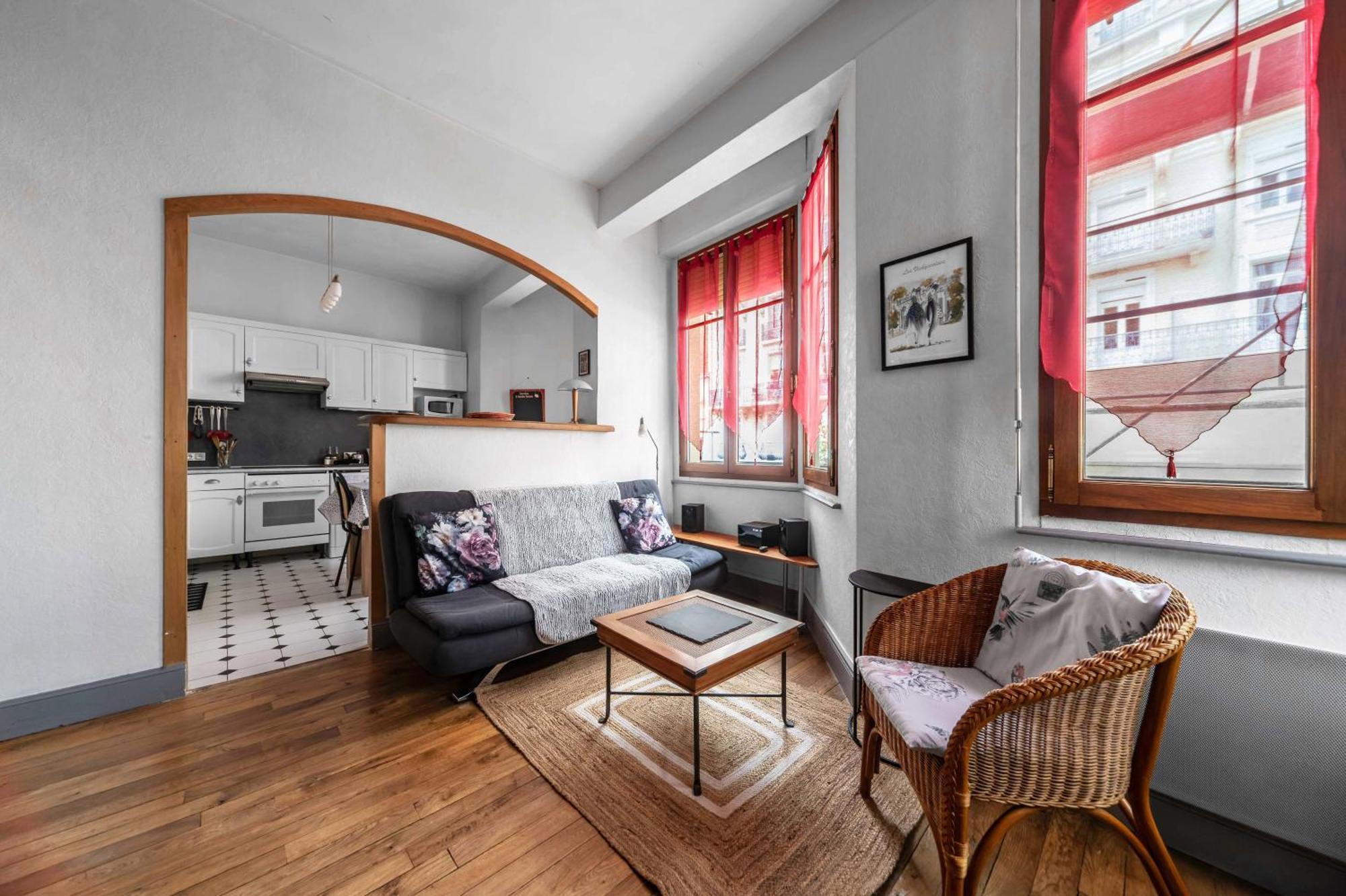 Le Lasteyras - Appartement Charmant En Centre Ville Vichy Zewnętrze zdjęcie